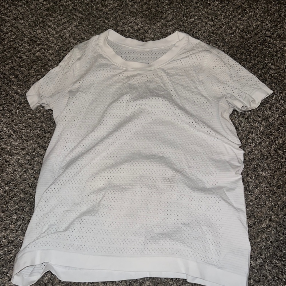 Lululemon white top